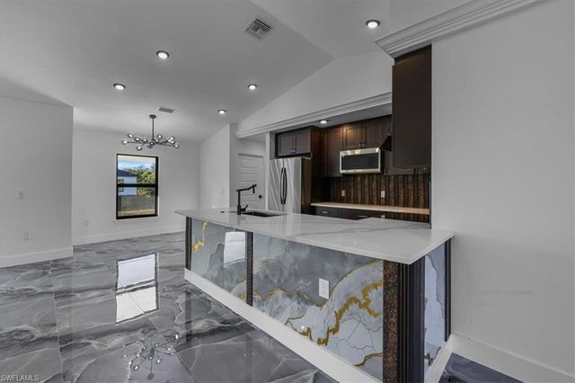 2901 2nd ST SW, Lehigh Acres, FL 33976