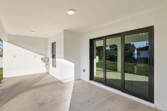 2901 2nd ST SW, Lehigh Acres, FL 33976