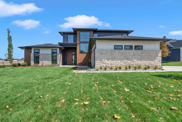 5118 Shoreside Street, Maize, KS 67101