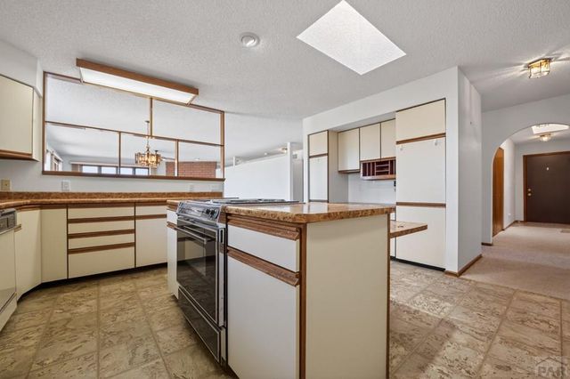 966 S Linden Pl, Pueblo West, CO 81007