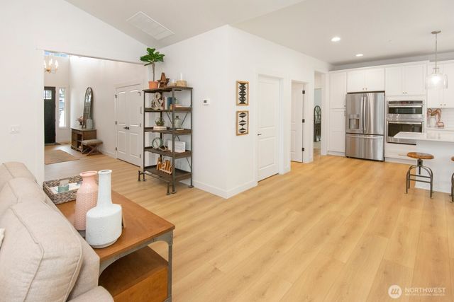 3310 169th Street Ct E, Tacoma, WA 98446