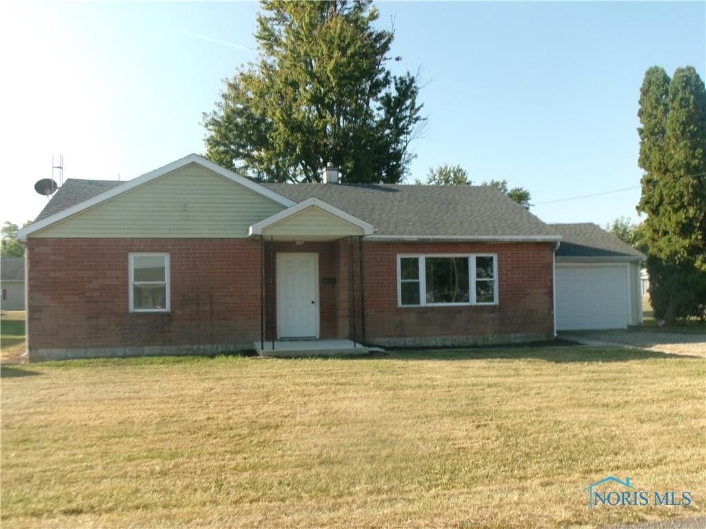 209 W Broadway Street, Leipsic, OH 45856