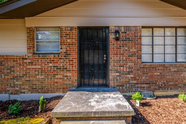 35 Clifton Drive, Little Rock, AR 72209