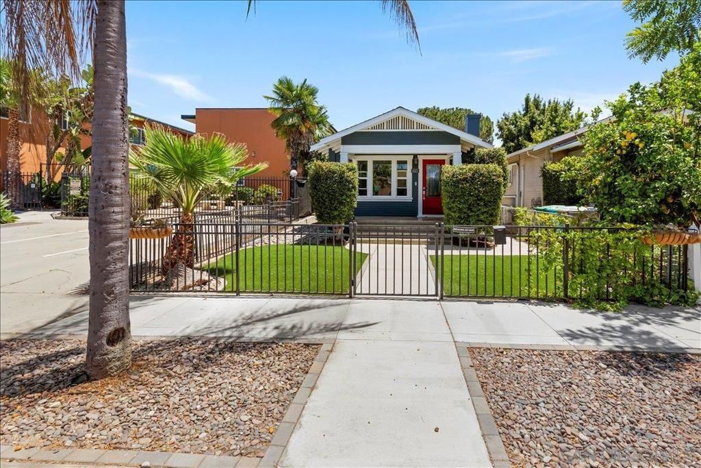 Image 2 of property listing at 4521 39th St., San Diego, CA 92116