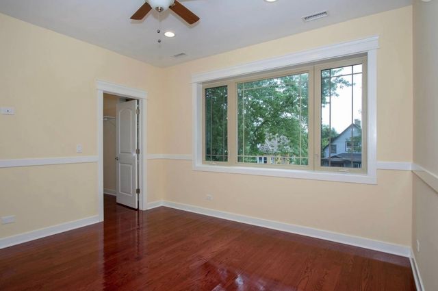 2432 N Neva Avenue, Chicago, IL 60707
