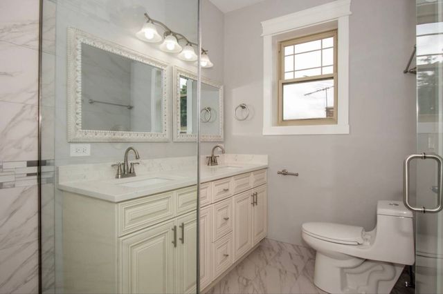 2432 N Neva Avenue, Chicago, IL 60707