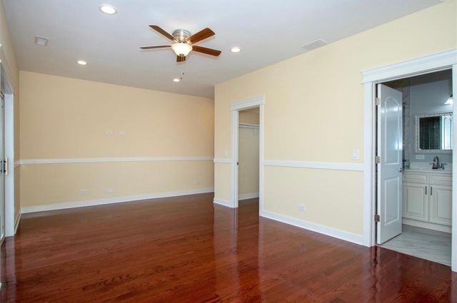2432 N Neva Avenue, Chicago, IL 60707