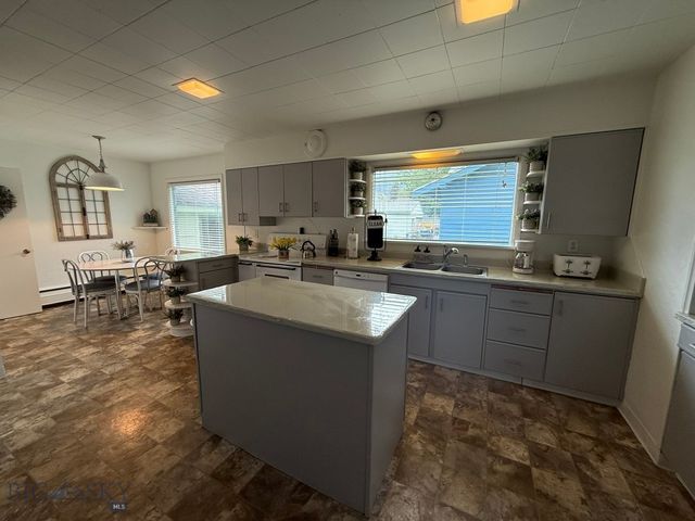 2821 Edwards, Butte, MT 59701