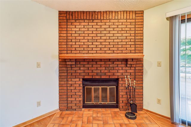 1100 50th Street 2206, West Des Moines, IA 50266