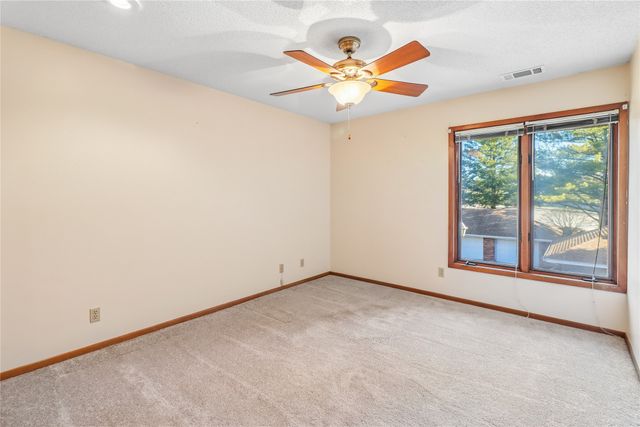 1100 50th Street 2206, West Des Moines, IA 50266