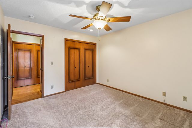 1100 50th Street 2206, West Des Moines, IA 50266