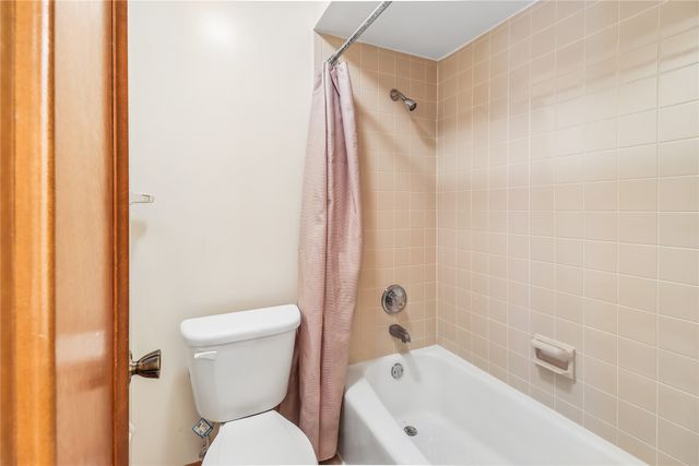 1100 50th Street 2206, West Des Moines, IA 50266