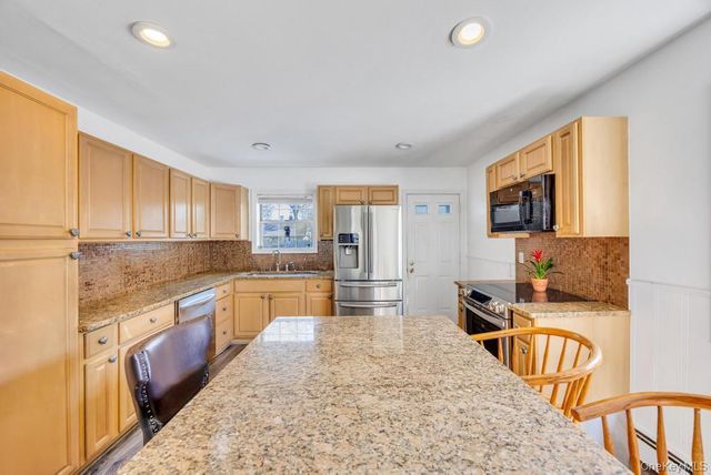 108A Union Avenue, Ronkonkoma, NY 11779