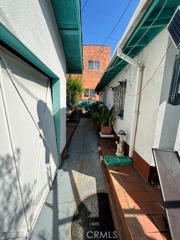 607 Esperanza, Los Angeles, CA 90023 — photo 5