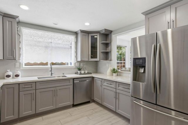 4173 El Camino Real 9, Palo Alto, CA 94306