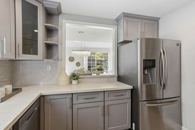 4173 El Camino Real 9, Palo Alto, CA 94306