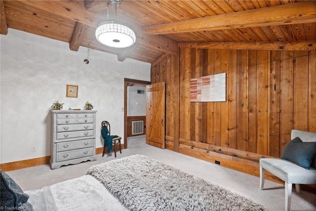 2257 Smith Farm Road, Thomasville, NC 27360