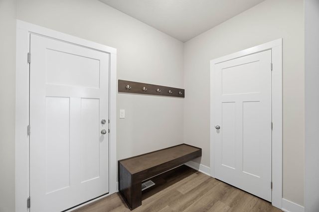 5201 172nd Street, Urbandale, IA 50263