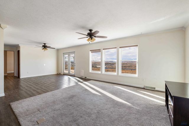 13382 SEA GULL RD, Hot Springs, SD 57747