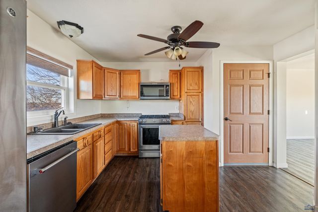 13382 SEA GULL RD, Hot Springs, SD 57747