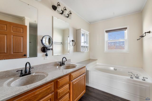 13382 SEA GULL RD, Hot Springs, SD 57747