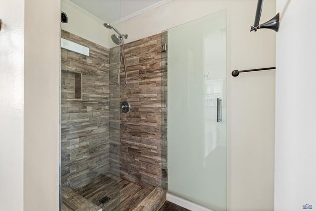 13382 SEA GULL RD, Hot Springs, SD 57747