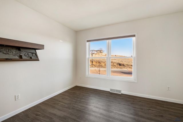 13382 SEA GULL RD, Hot Springs, SD 57747