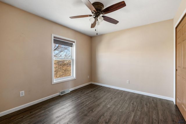 13382 SEA GULL RD, Hot Springs, SD 57747