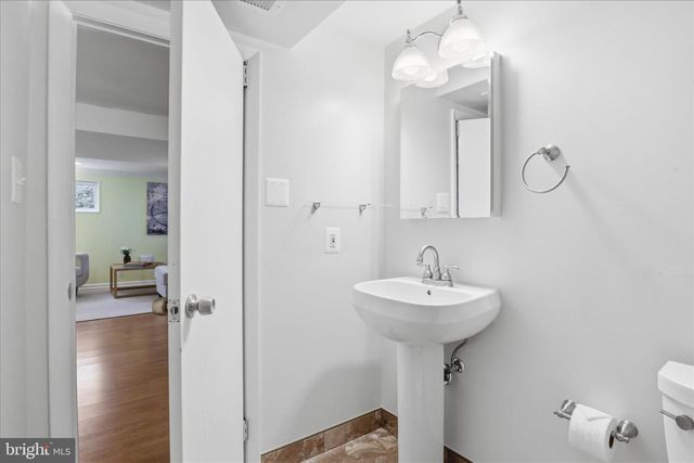 7921 ELLET RD, Springfield, VA 22151