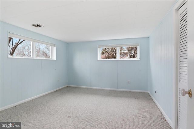 7921 ELLET RD, Springfield, VA 22151