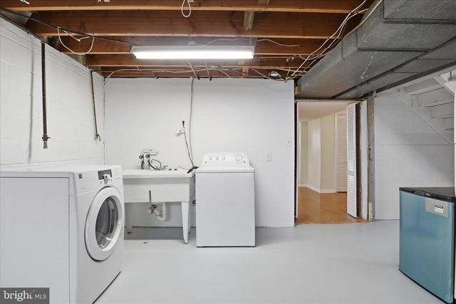 7921 ELLET RD, Springfield, VA 22151