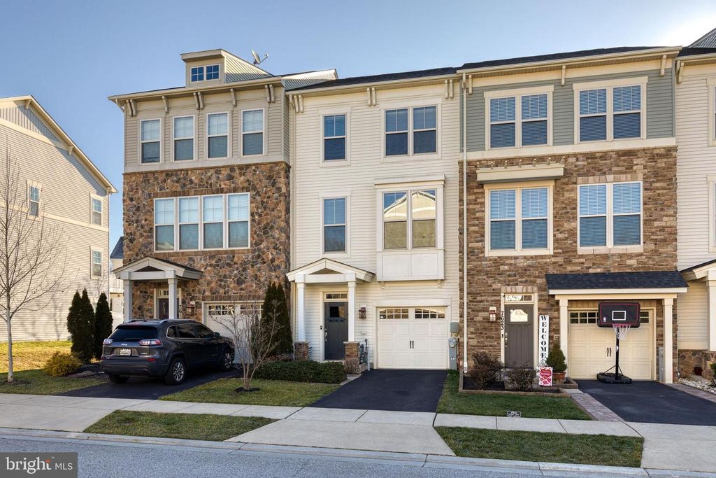 7621 LYNDON CT, Glen Burnie, MD 21060