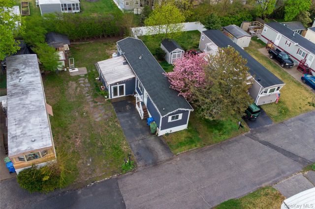 65 Minuteman Drive, Islip, NY 11716