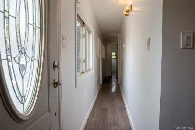 65 Minuteman Drive, Islip, NY 11716
