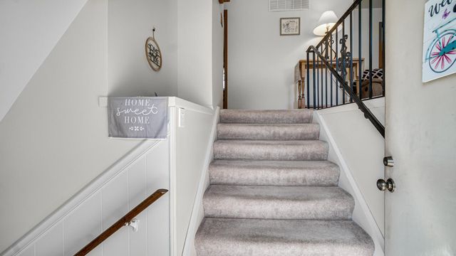 141 Monticello Drive, Dyer, IN 46311