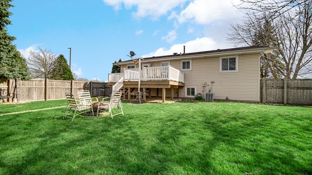 141 Monticello Drive, Dyer, IN 46311