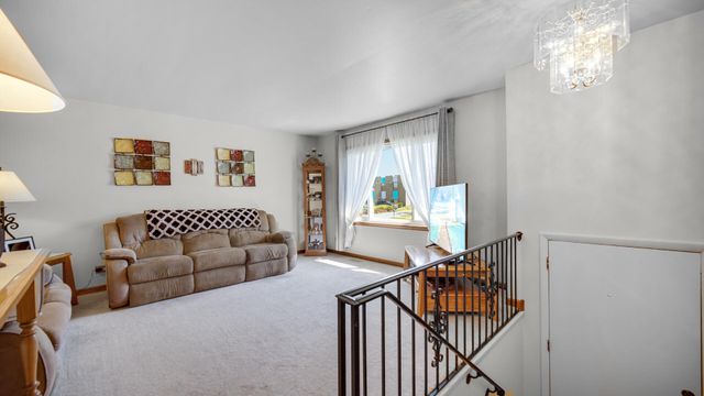 141 Monticello Drive, Dyer, IN 46311