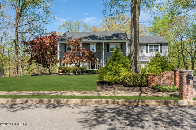 68 Jennifer Drive, Middletown, NJ 07701