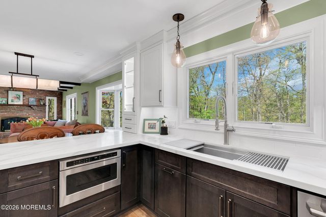 68 Jennifer Drive, Middletown, NJ 07701