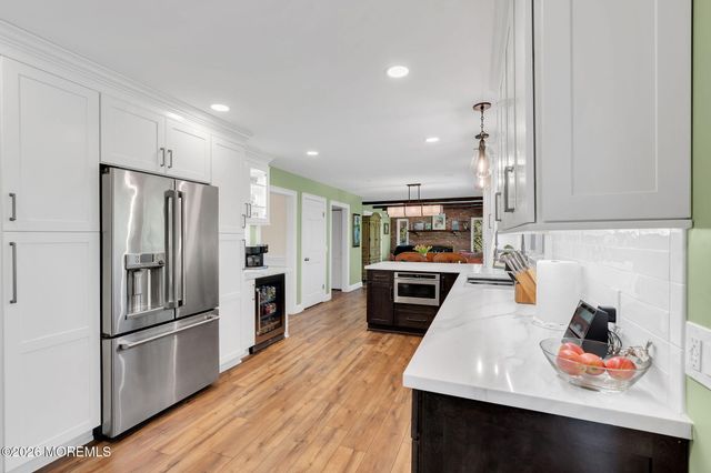 68 Jennifer Drive, Middletown, NJ 07701