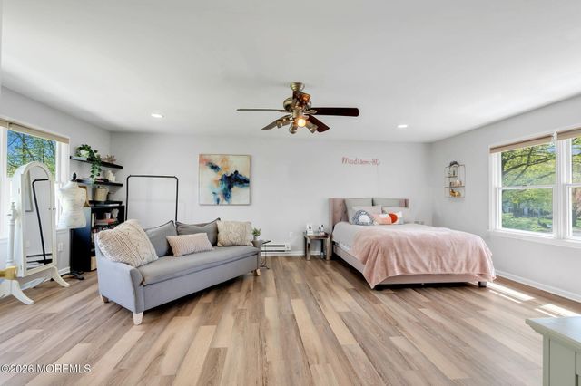 68 Jennifer Drive, Middletown, NJ 07701