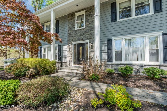 68 Jennifer Drive, Middletown, NJ 07701