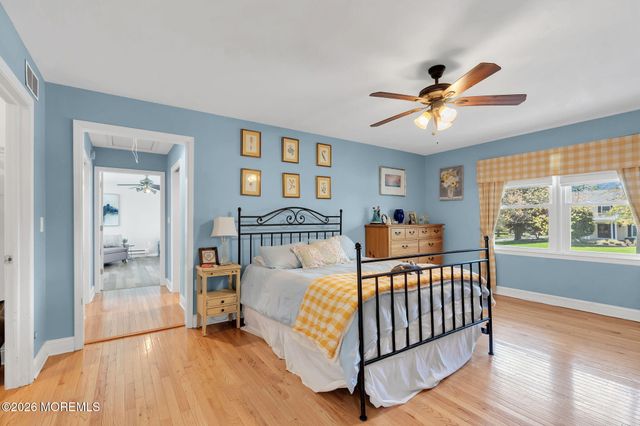 68 Jennifer Drive, Middletown, NJ 07701