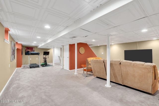 68 Jennifer Drive, Middletown, NJ 07701