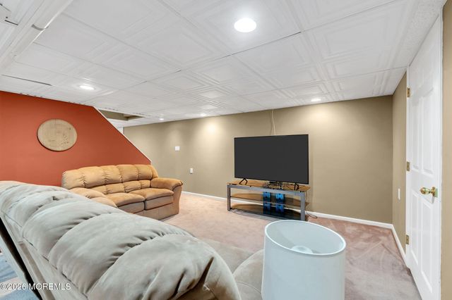 68 Jennifer Drive, Middletown, NJ 07701