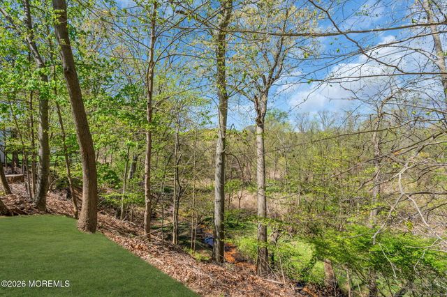 68 Jennifer Drive, Middletown, NJ 07701