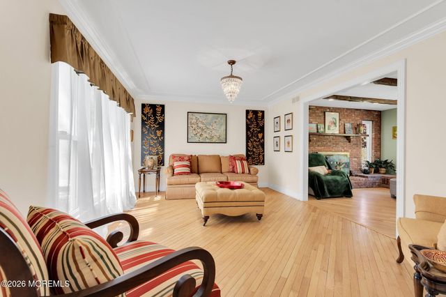 68 Jennifer Drive, Middletown, NJ 07701