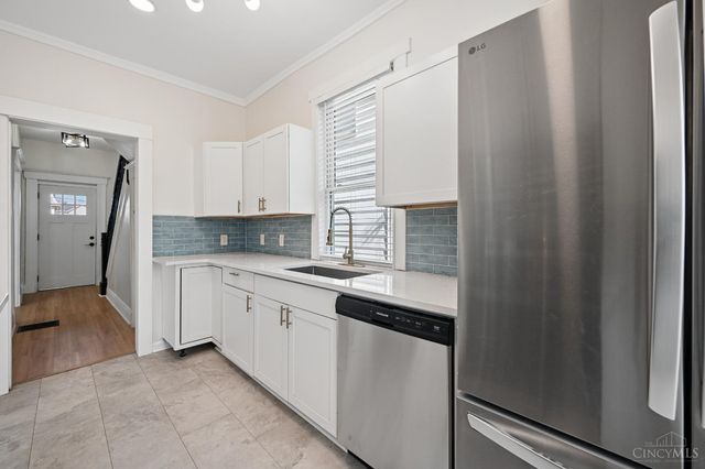 3336 Graydon Avenue, Cincinnati, OH 45207