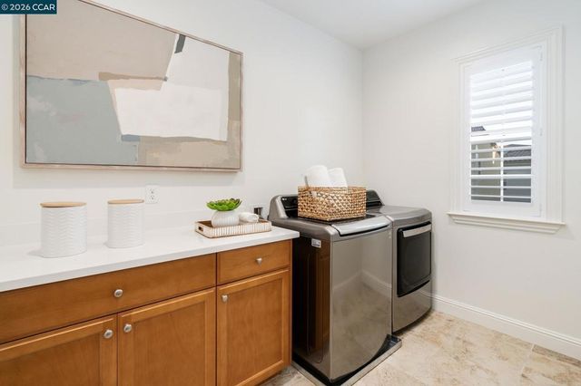 748 748 Roseum Ct, San Ramon, CA 94582