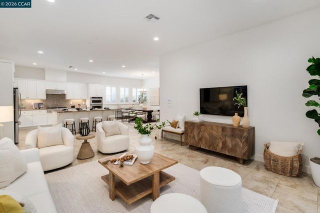 748 748 Roseum Ct, San Ramon, CA 94582